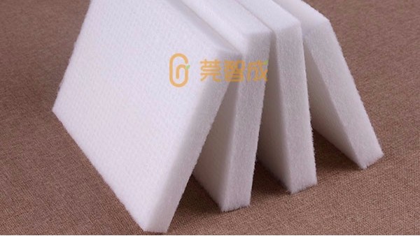無膠棉生產廠家：床墊選軟的還是硬的？