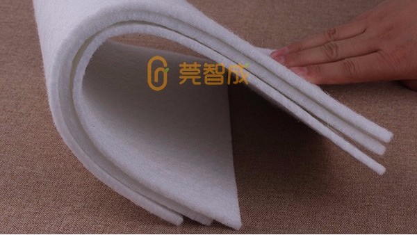 隔熱針刺無(wú)紡布可以耐溫多少度