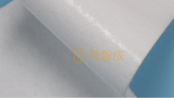 模板布使用后混凝土表面有褶皺？
