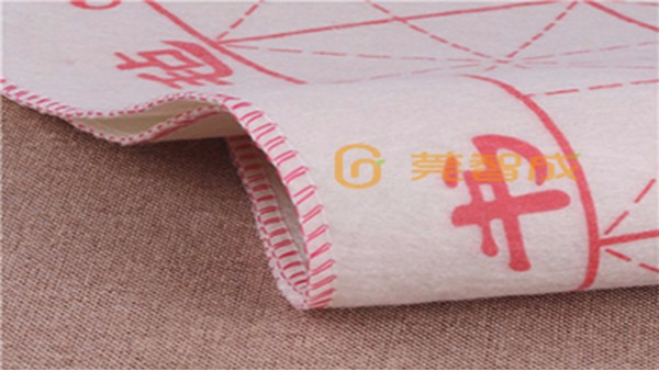 用了書畫氈，再也不用擔(dān)心墨汁滲透到桌面了